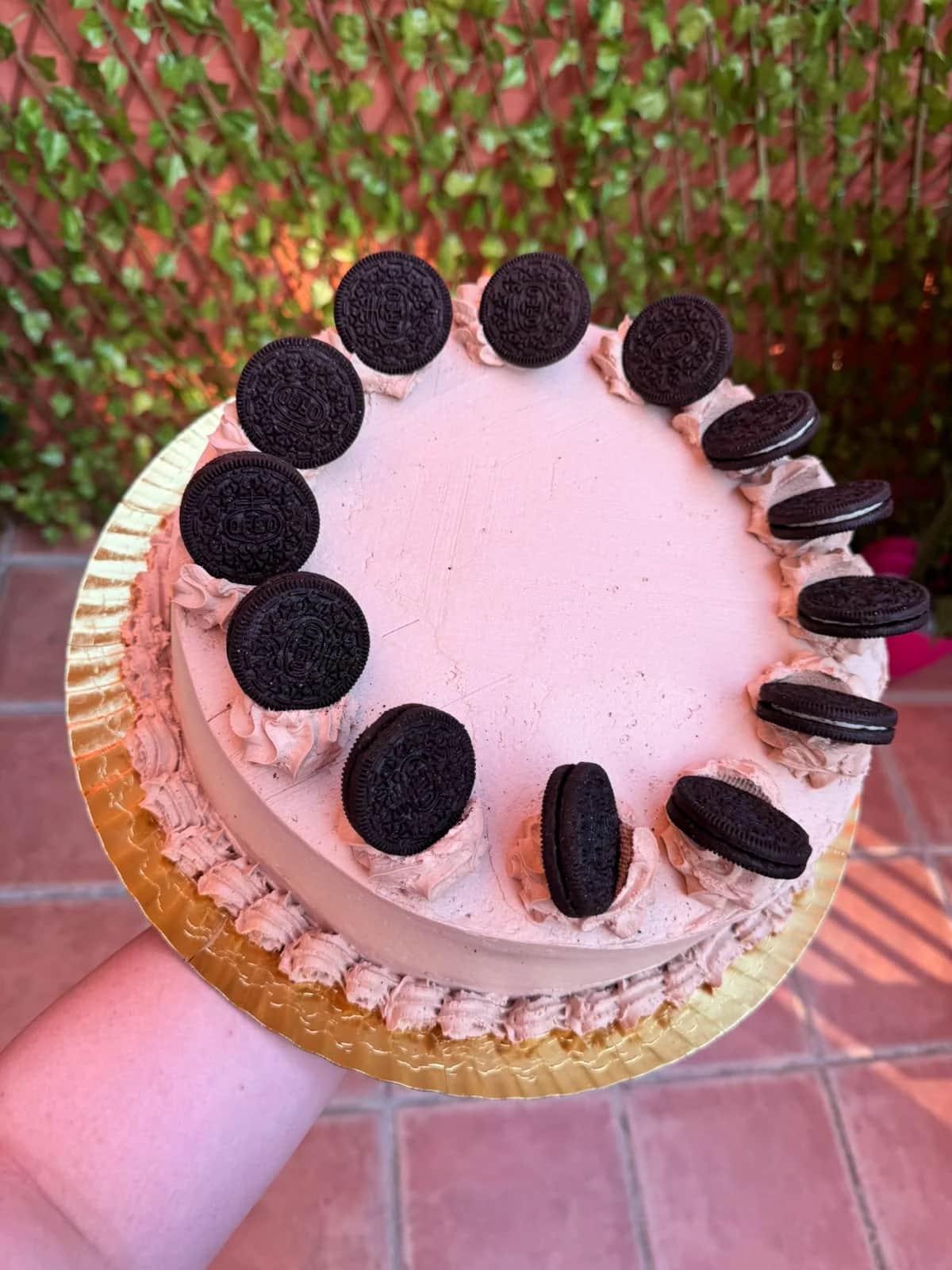 Tarta rosa con Oreo